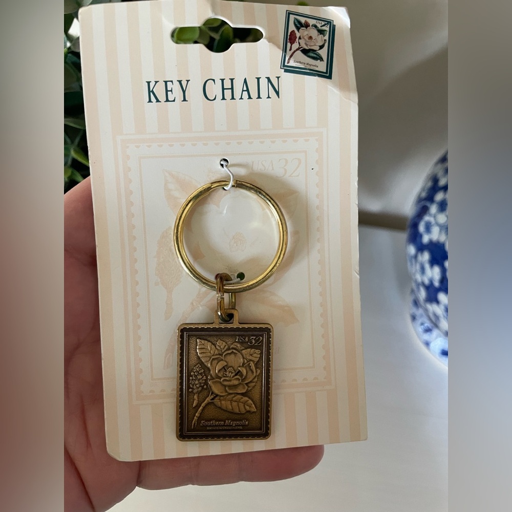 1998 United Stated Post office Ensemble Gold Brass Magnolia Stamp Keychain